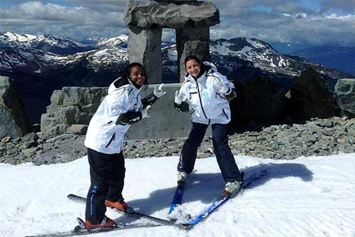  Lais Souza e Josi Santos garantem estar adaptadas ao Ski Aerials  / Foto: Divulgação/CBDN
